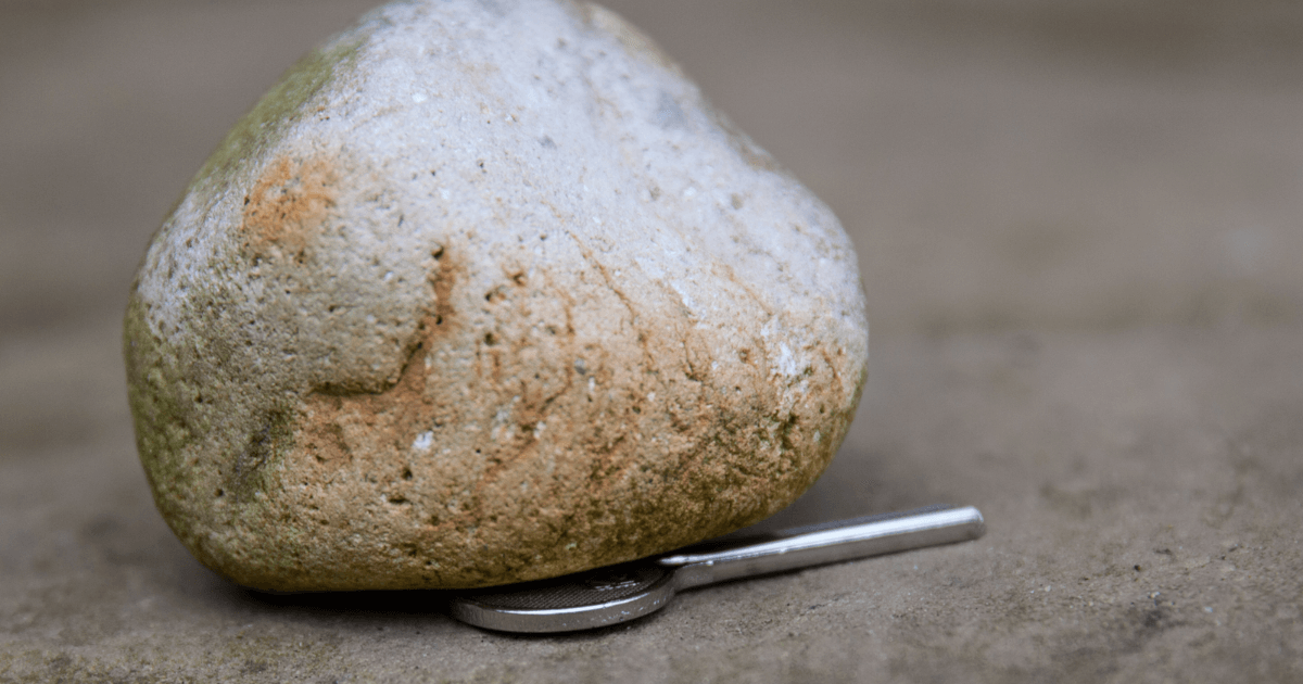 Исчезнувший предмет. Key in a Stone.